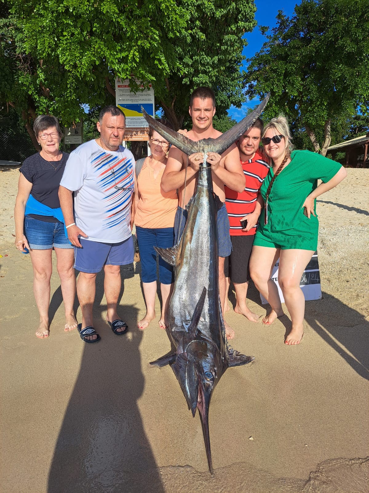Marlin bleu 183 lbs juin 24